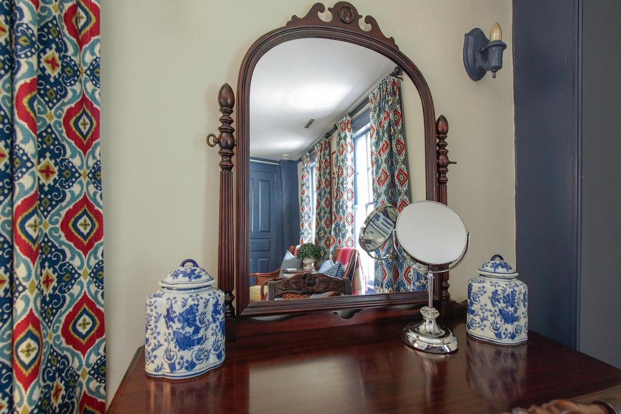 James Pharmacy Bed And Breakfast Old Saybrook Exterior photo